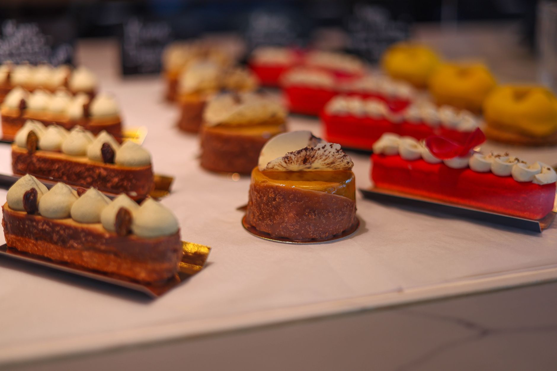 Pâtisserie équipe à Issy-les-Moulineaux